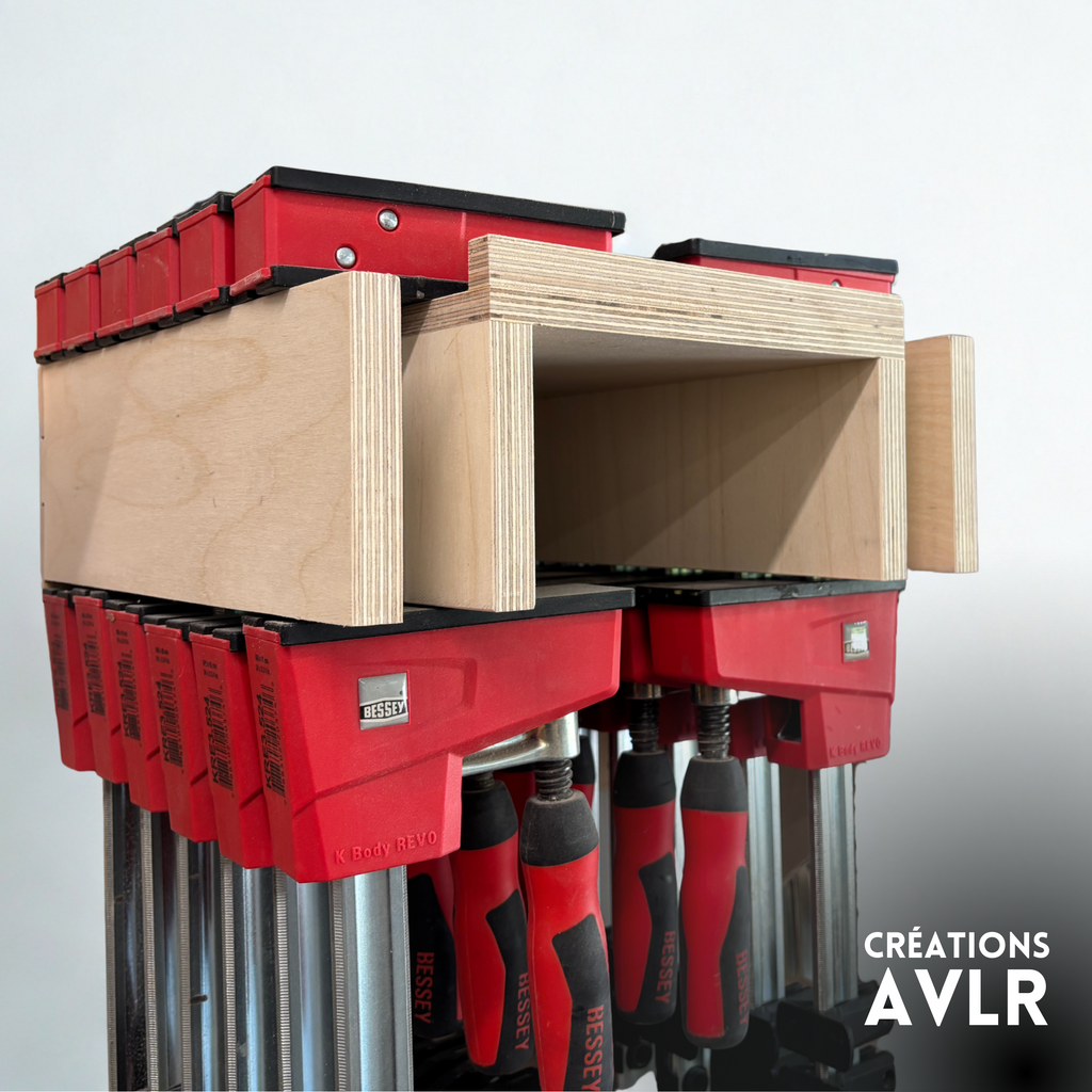 Support mural double pour serre-joints