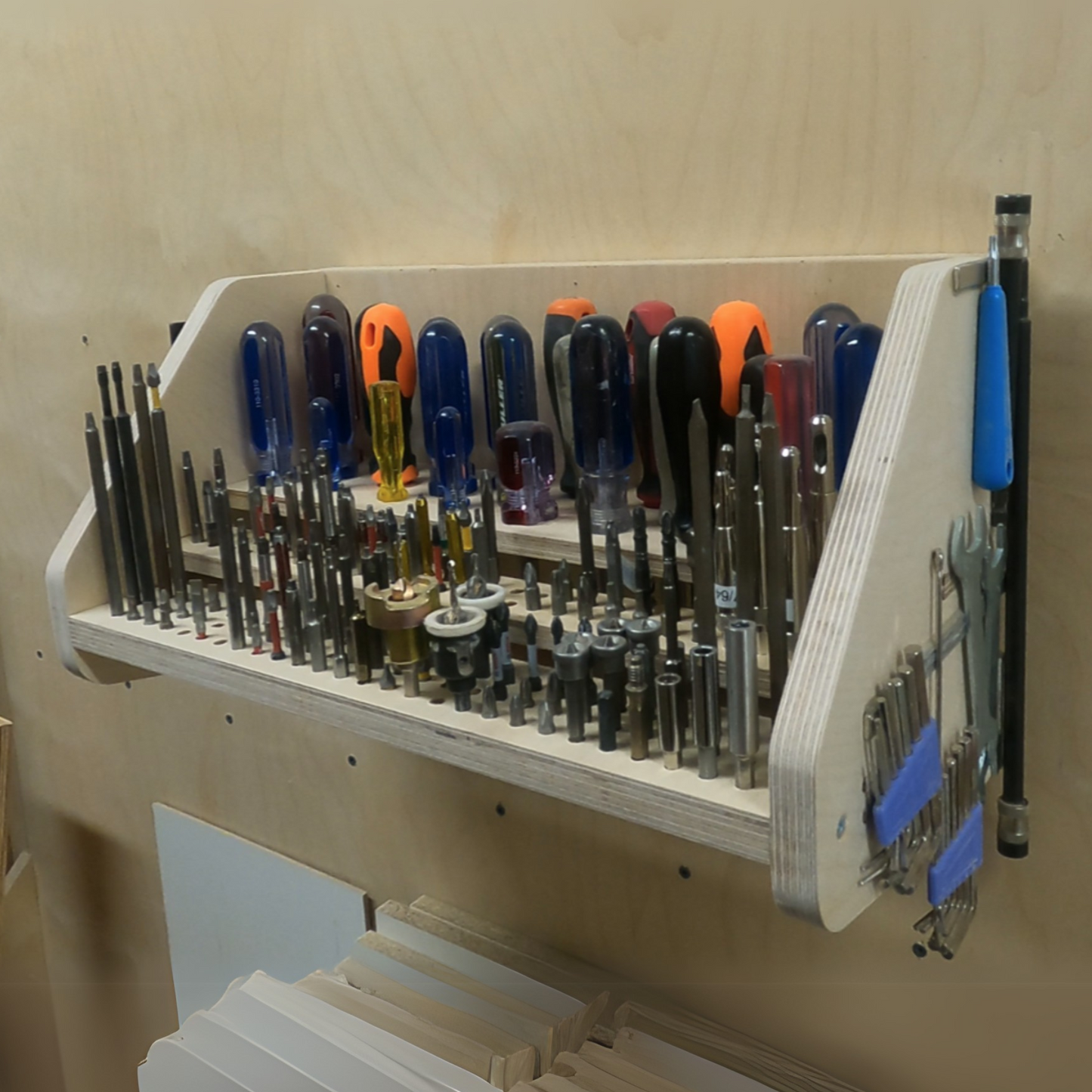 Support mural pour tournevis et embouts de vissage