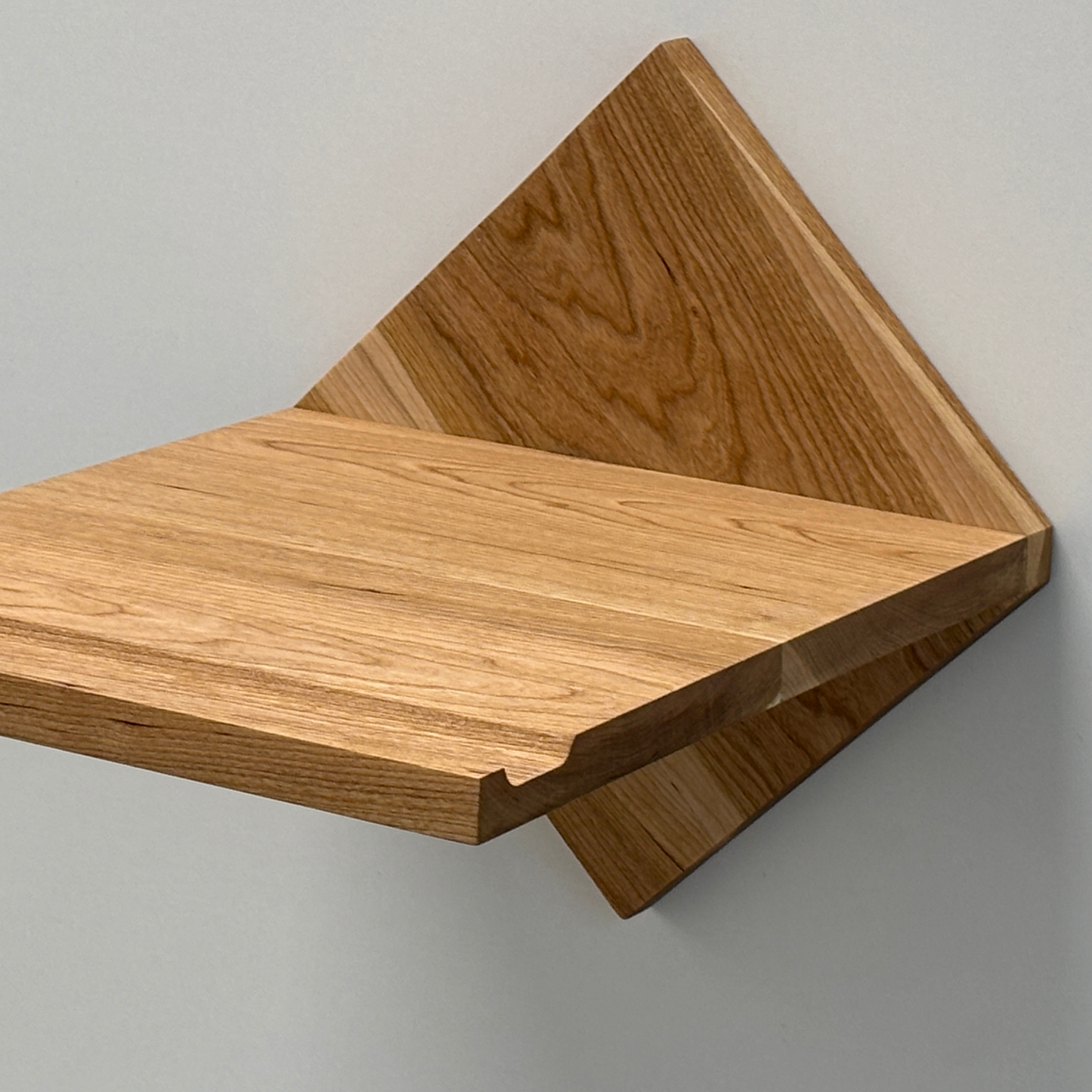 Wooden Bike Wall Mount with Shelf – Diamond Shape – Fits Handlebars up to 22" – 35 lb Capacity