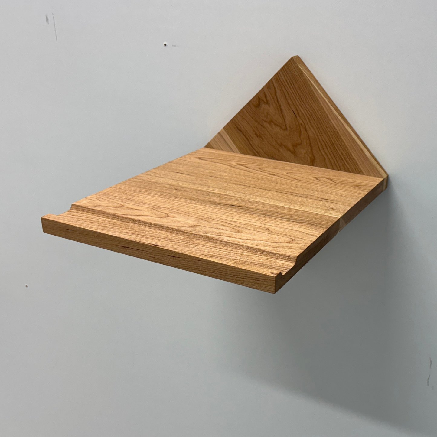 Wooden Bike Wall Mount with Shelf – Diamond Shape – Fits Handlebars up to 22" – 35 lb Capacity