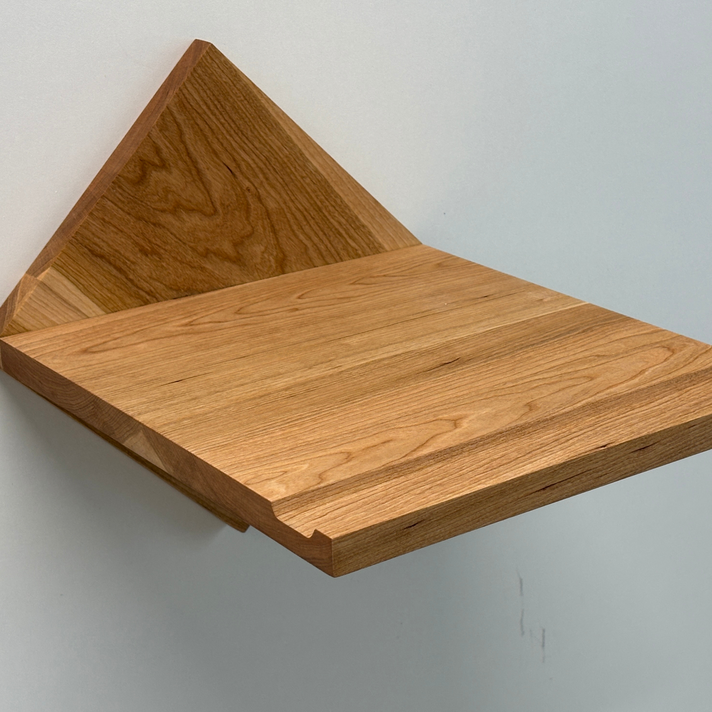 Wooden Bike Wall Mount with Shelf – Diamond Shape – Fits Handlebars up to 22" – 35 lb Capacity