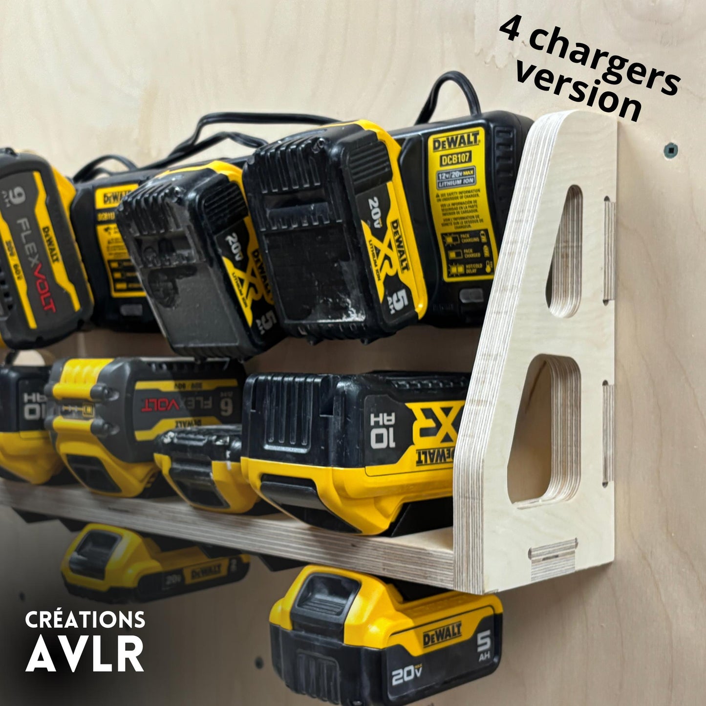 Station de recharge pour 4 chargeurs et 12 batteries compatible DeWalt 20V / 60V FlexVolt