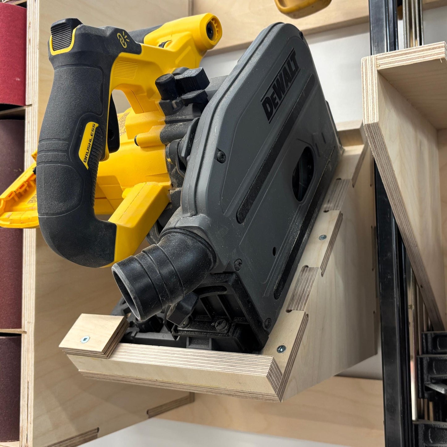 Support mural pour scie circulaire – 100% bois – Fabriqué au Québec